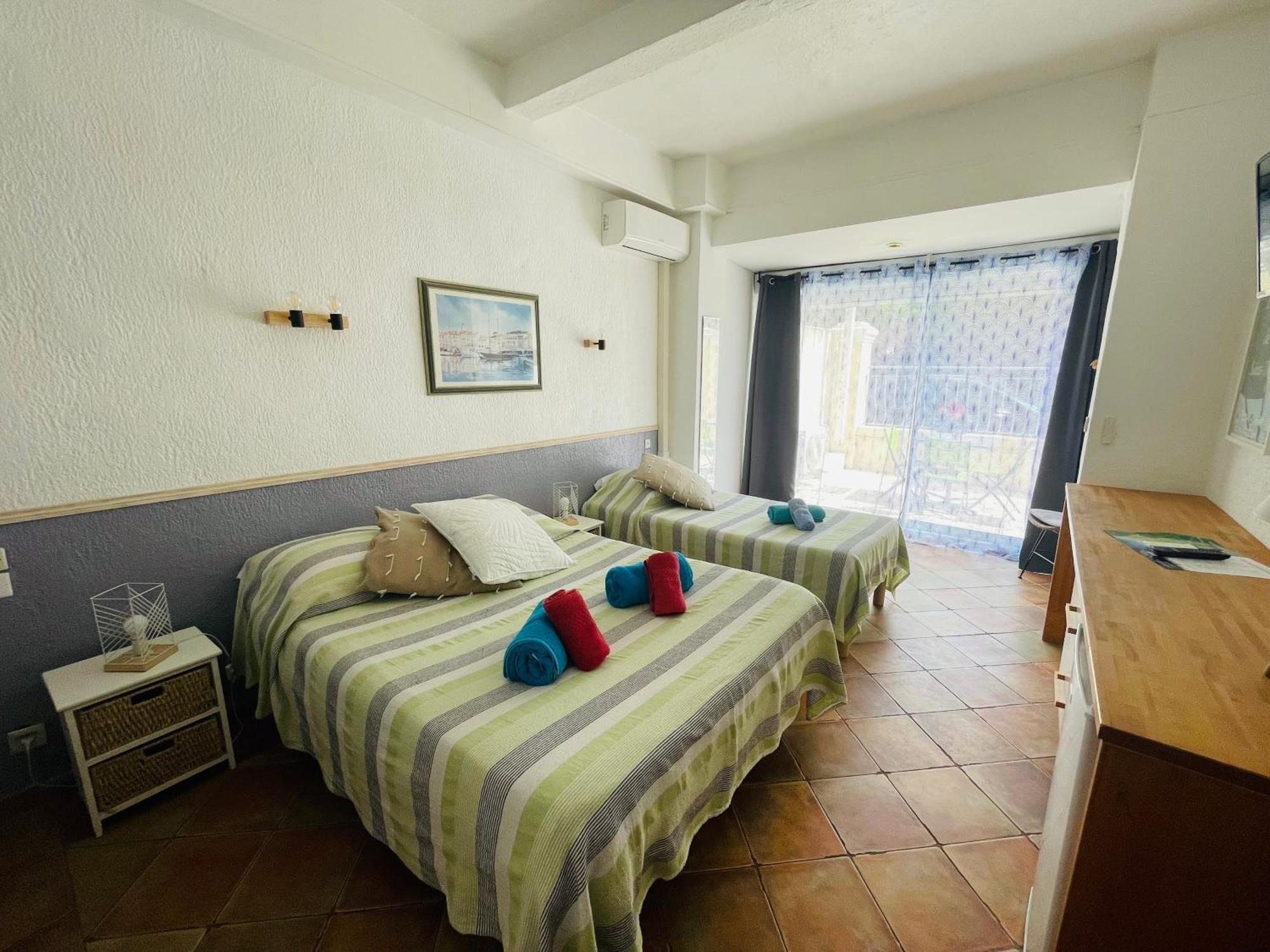 Hotel L'Escale Au Soleil Saint Aygulf Εξωτερικό φωτογραφία