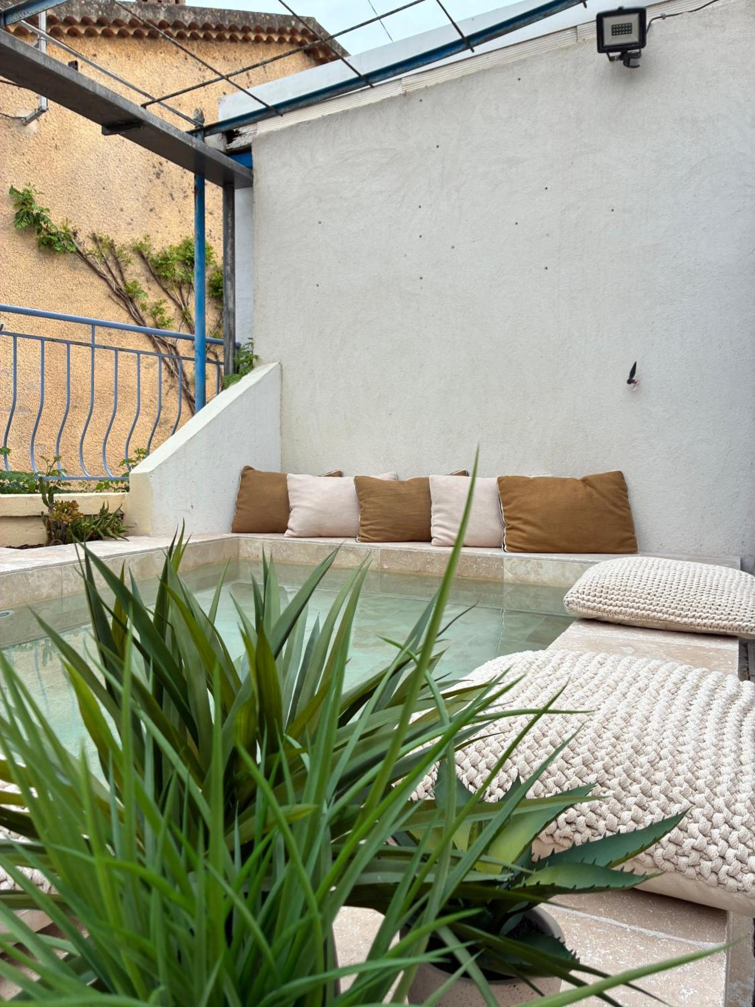 Hotel L'Escale Au Soleil Saint Aygulf Εξωτερικό φωτογραφία