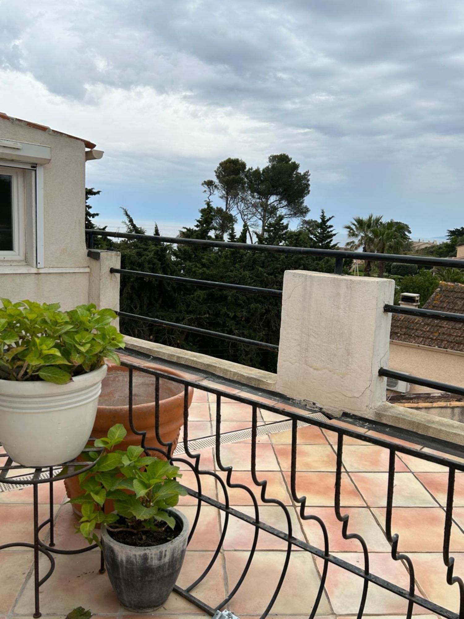 Hotel L'Escale Au Soleil Saint Aygulf Εξωτερικό φωτογραφία