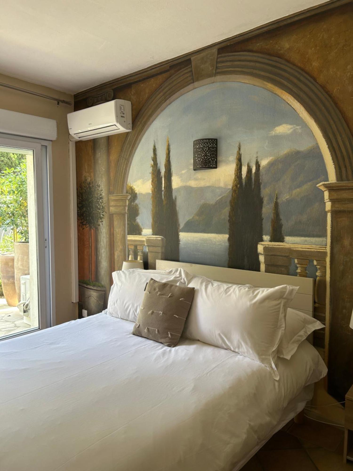 Hotel L'Escale Au Soleil Saint Aygulf Εξωτερικό φωτογραφία
